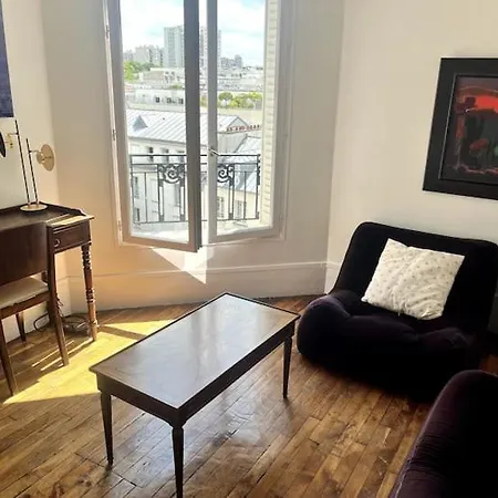 شقة Cozy And Bright Duplex *