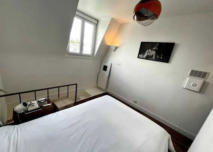 Cozy And Bright Duplex